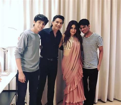 Shaan family .